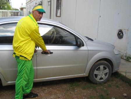 ali est sa voiture